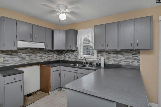 2613 Riverside Lane, Cayce, SC 29033