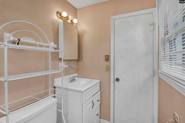 2613 Riverside Lane, Cayce, SC 29033