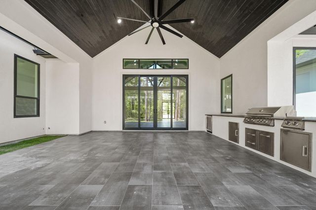 4458 Lily Bean Rd, Montgomery, TX 77316