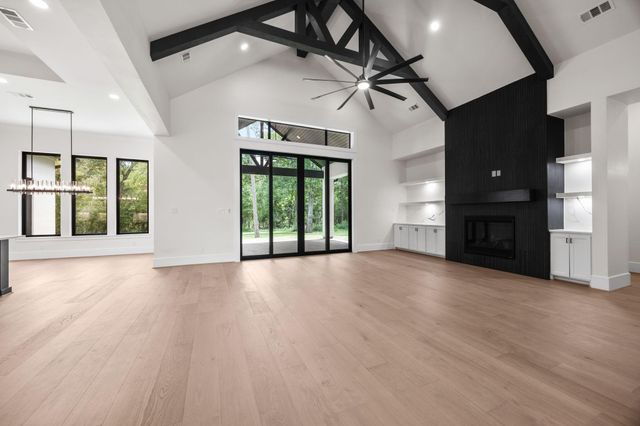 4458 Lily Bean Rd, Montgomery, TX 77316