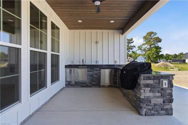 MM Rosewood DR, Elizabeth City, NC 27909