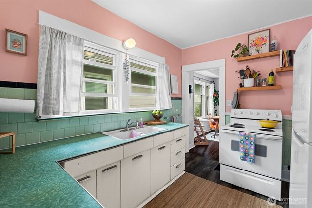3711 Fawcett Avenue, Tacoma, WA 98418