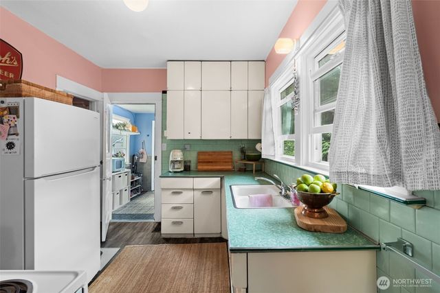 3711 Fawcett Avenue, Tacoma, WA 98418