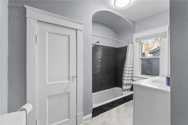 2115 N 12th Street, Kansas City, KS 66104