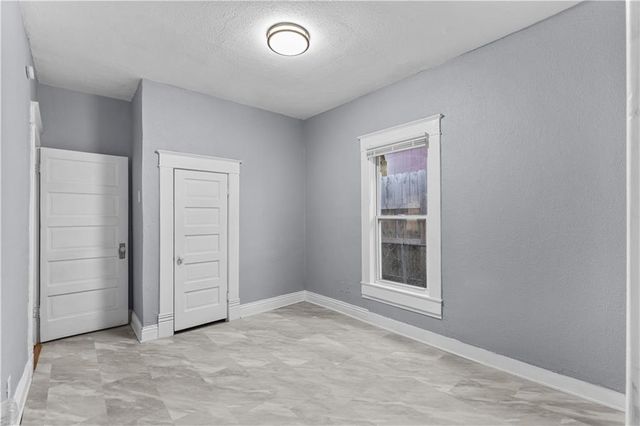 2115 N 12th Street, Kansas City, KS 66104