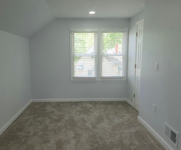20821 N Pierson Court, Detroit, MI 48228