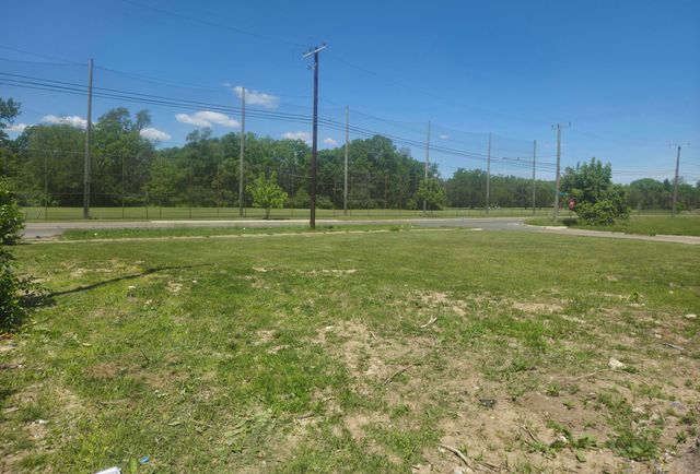 20821 N Pierson Court, Detroit, MI 48228