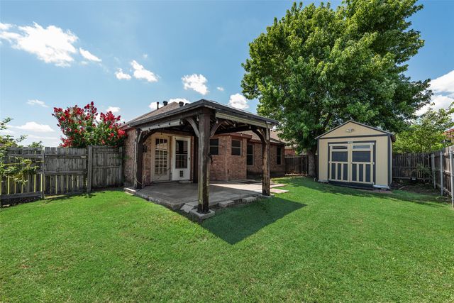 6807 Lake Jackson Drive, Arlington, TX 76002