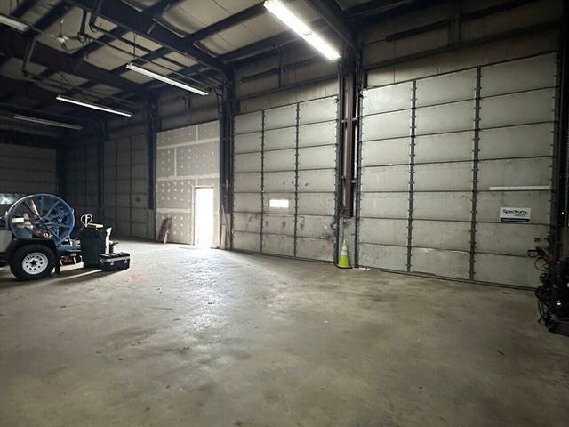 1635 Page Blvd, Springfield, MA 01104