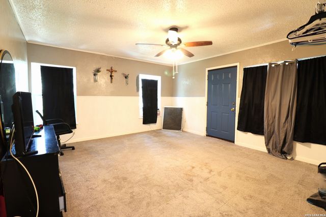 22610 Crossbow, Von Ormy, TX 78073