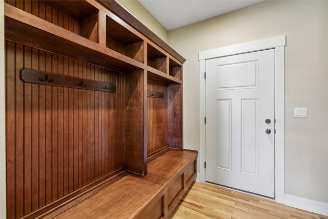 4012 140th Street, Urbandale, IA 50323