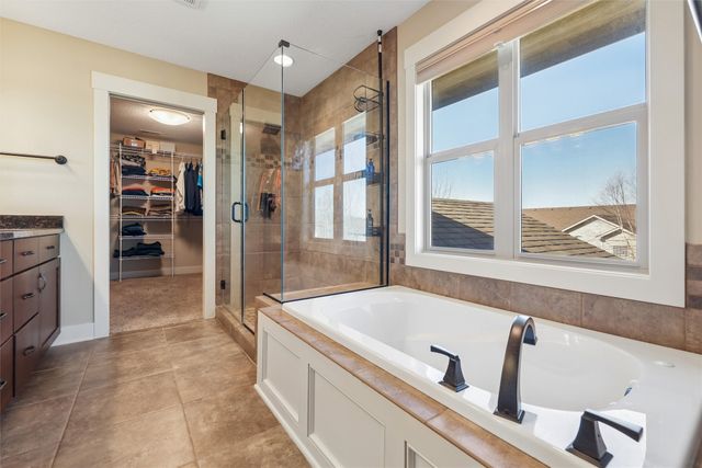 4012 140th Street, Urbandale, IA 50323