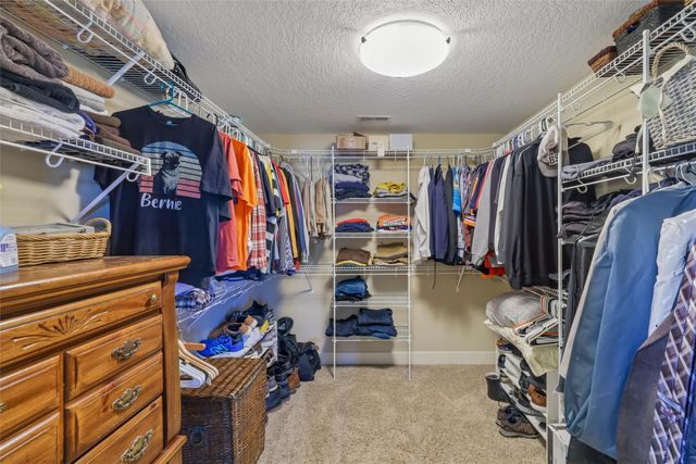 4012 140th Street, Urbandale, IA 50323