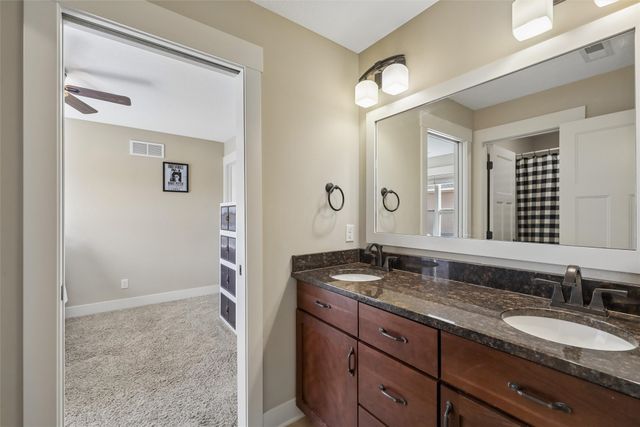 4012 140th Street, Urbandale, IA 50323