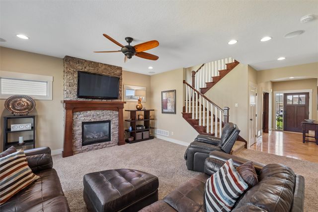 4012 140th Street, Urbandale, IA 50323