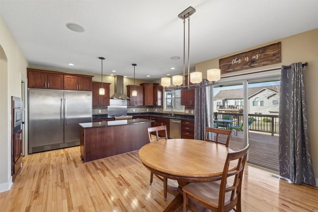 4012 140th Street, Urbandale, IA 50323