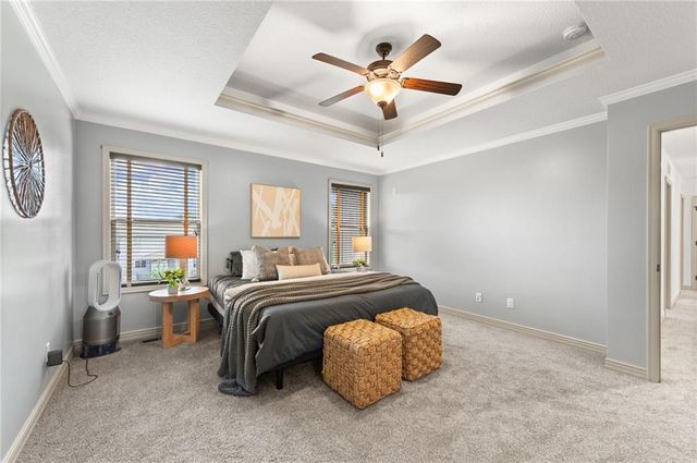 1412 SW Whistle Drive, Lee's Summit, MO 64082