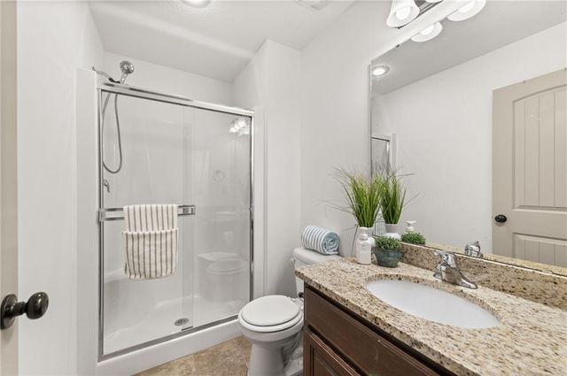 1412 SW Whistle Drive, Lee's Summit, MO 64082