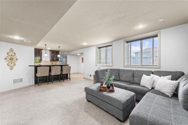 1412 SW Whistle Drive, Lee's Summit, MO 64082
