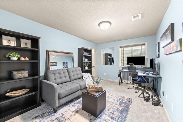 1412 SW Whistle Drive, Lee's Summit, MO 64082