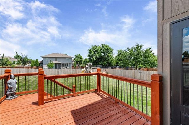 1412 SW Whistle Drive, Lee's Summit, MO 64082