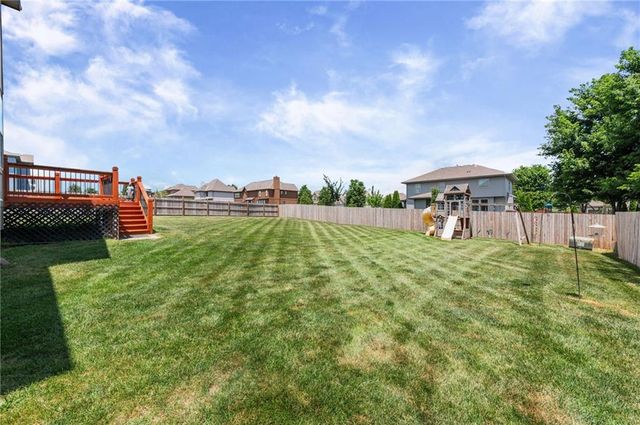 1412 SW Whistle Drive, Lee's Summit, MO 64082