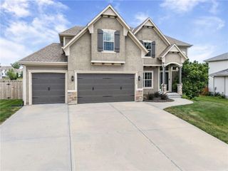 1412 SW Whistle Drive, Lee's Summit, MO 64082