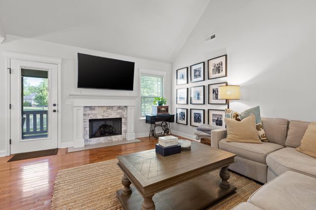 3401 Willow Lake Circle, Chattanooga, TN 37419