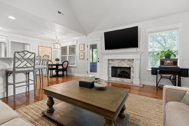 3401 Willow Lake Circle, Chattanooga, TN 37419