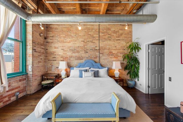 312 N MAY Street 4D, Chicago, IL 60607