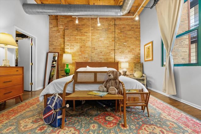 312 N MAY Street 4D, Chicago, IL 60607