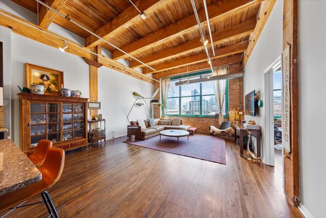312 N MAY Street 4D, Chicago, IL 60607