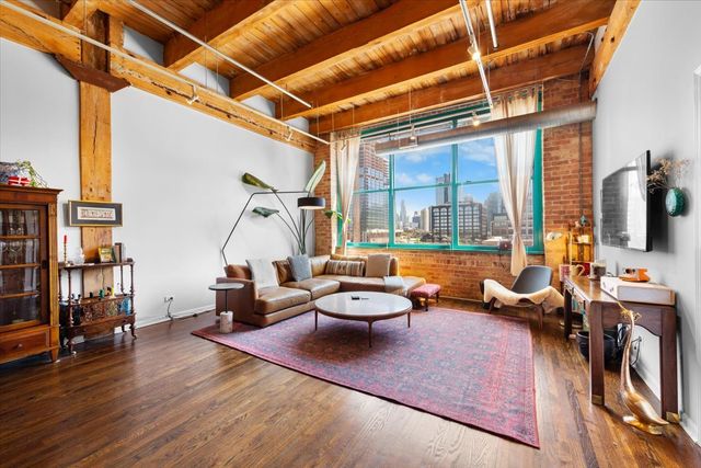 312 N MAY Street 4D, Chicago, IL 60607