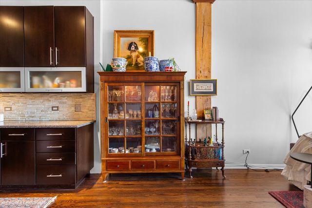 312 N MAY Street 4D, Chicago, IL 60607