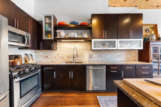 312 N MAY Street 4D, Chicago, IL 60607