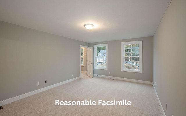 133 Lantern Drive, Sandown, NH 03873