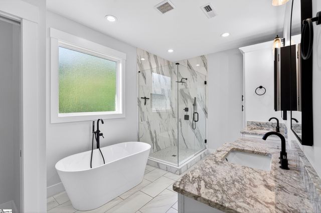 184 Woodland Avenue, Inman, SC 29349