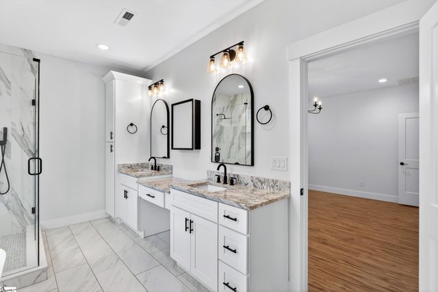 184 Woodland Avenue, Inman, SC 29349