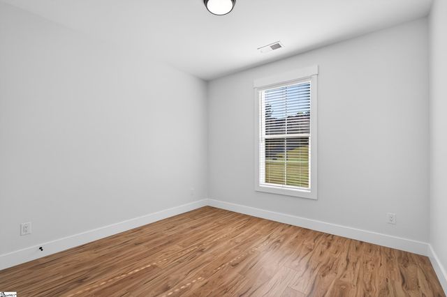 184 Woodland Avenue, Inman, SC 29349