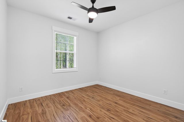 184 Woodland Avenue, Inman, SC 29349