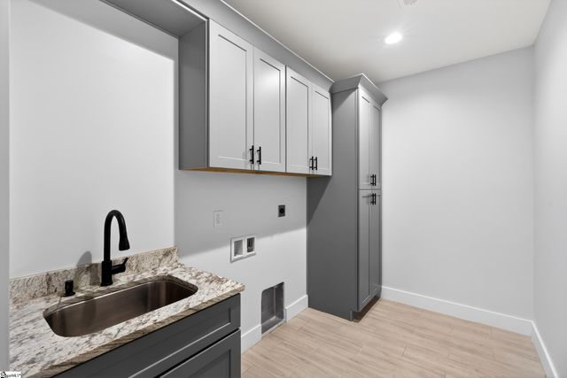 184 Woodland Avenue, Inman, SC 29349