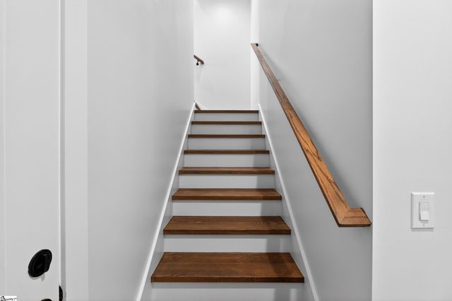 184 Woodland Avenue, Inman, SC 29349