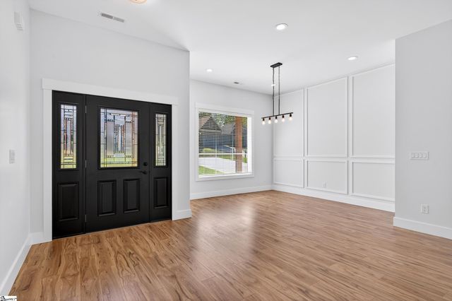 184 Woodland Avenue, Inman, SC 29349