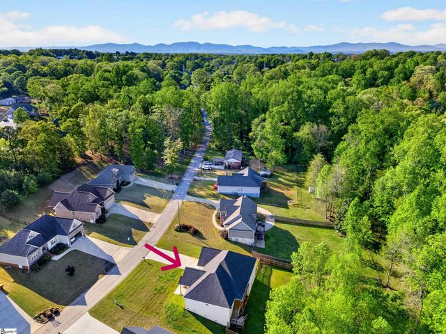 184 Woodland Avenue, Inman, SC 29349