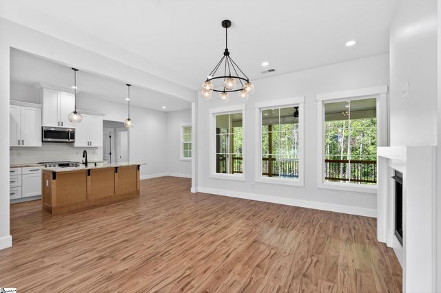 184 Woodland Avenue, Inman, SC 29349