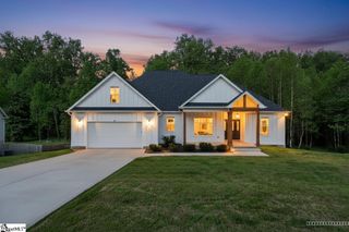184 Woodland Avenue, Inman, SC 29349
