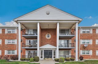4410 W 111th Street 302, Oak Lawn, IL 60453