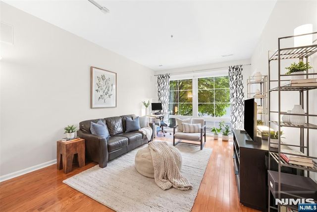 24 Ave At Port Imperial 126, West New York, NJ 07093