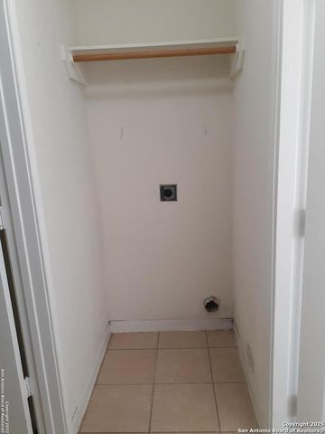 6843 Luckey Path, San Antonio, TX 78252