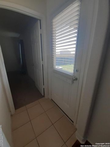 6843 Luckey Path, San Antonio, TX 78252